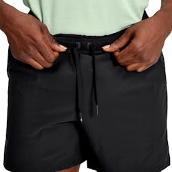 On Essential Shorts Herre