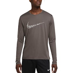 Nike Dri-FIT UV Run Division Miler Graphic Shirt Herren