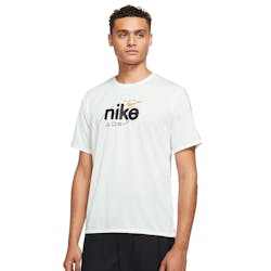 Nike Dri-FIT Miler D.Y.E. T-shirt Herren